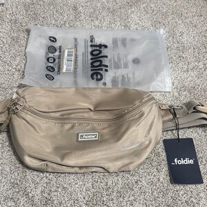 Foldie Women's Crossbody Bag - Tan